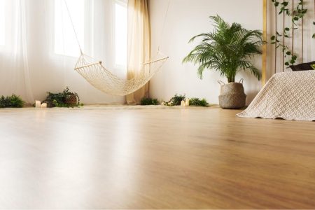 bedroom-with-hardwood-floor-PPQ4AKF (1) bedroom-with-hardwood-floor-PPQ4AKF (1)